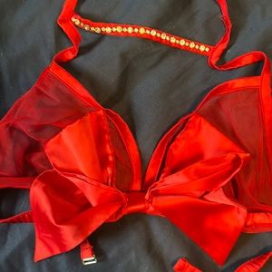 VICTORIA'S SECRET DREAM ANGEL'S UNLINED RHINESTONE CHOKER BRA